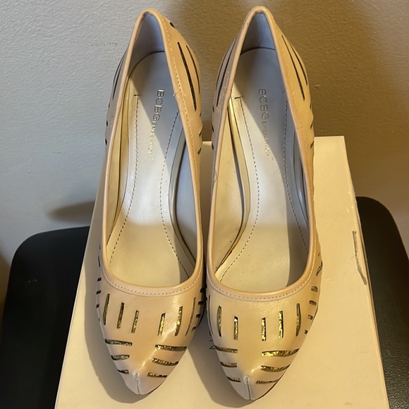 BCBG Eneration size 9 Mojave/Gold - Picture 7 of 7